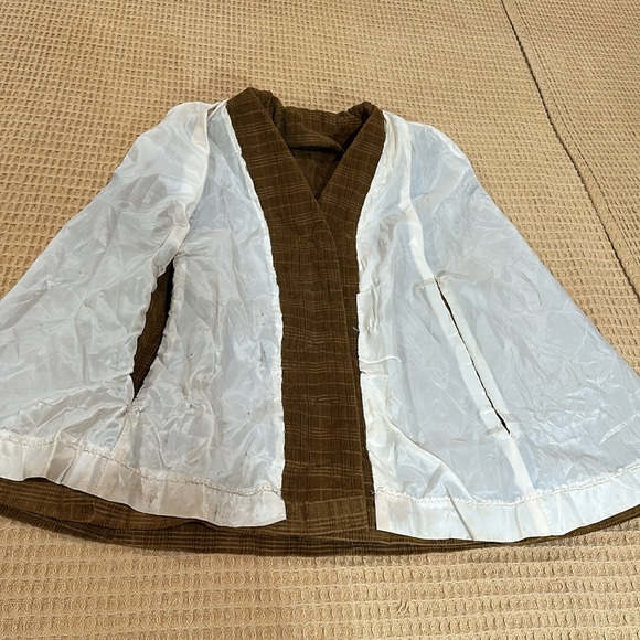 VINTAGE Brown Corduroy Cape / Poncho Wooden Buttons Sz Women’s Small / Med Cloak - Picture 9 of 16